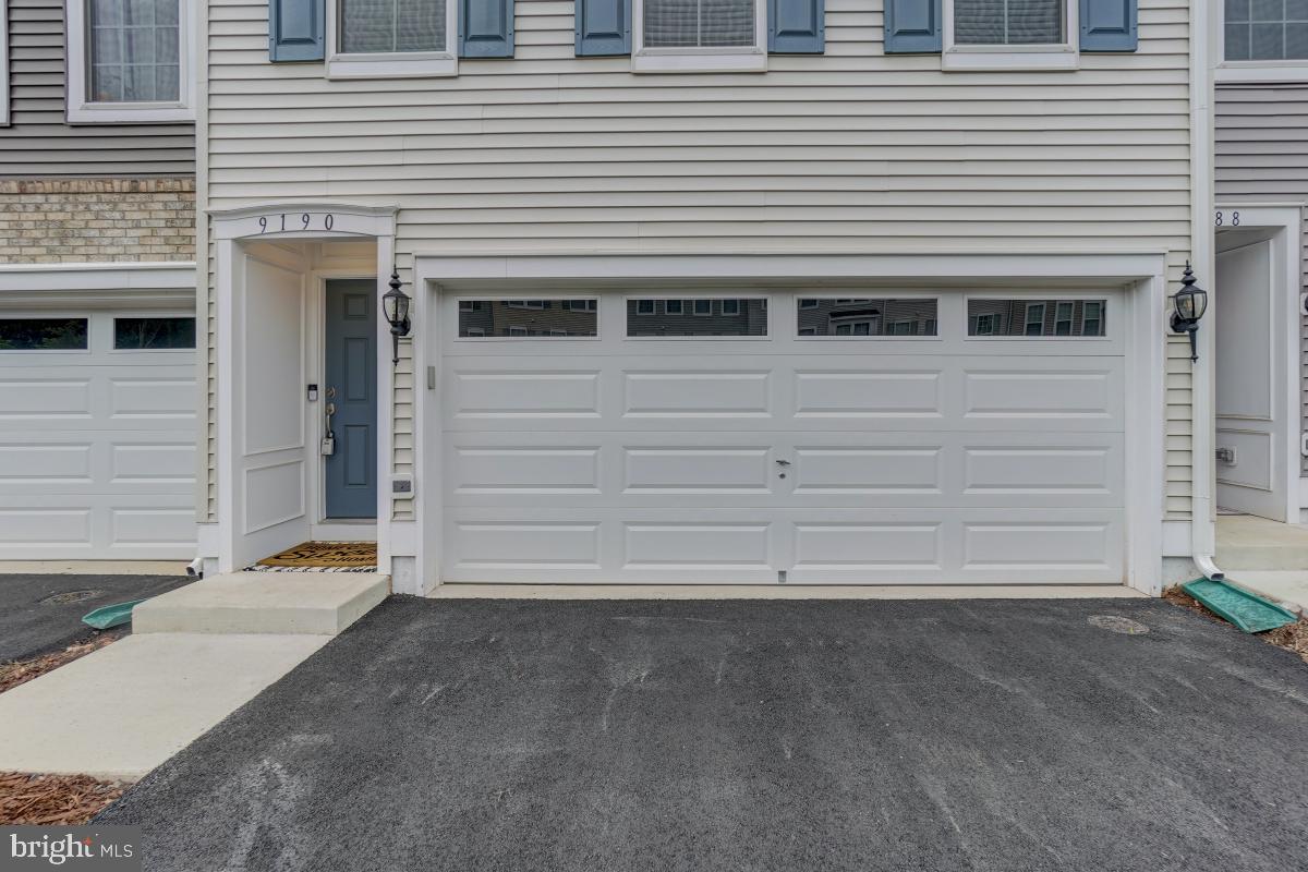 SIGNAL HILL - Residential