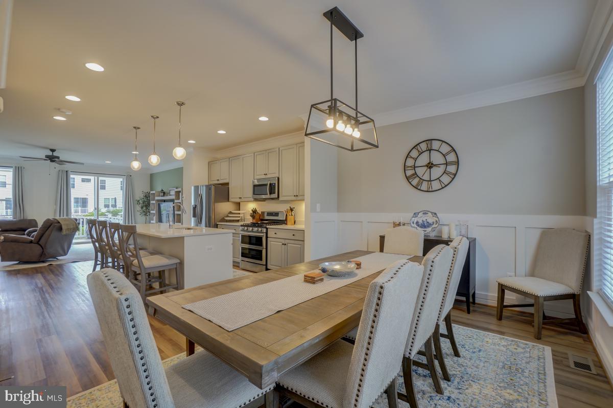 SIGNAL HILL - Residential