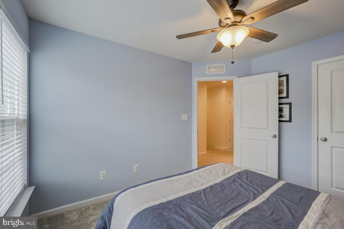 SIGNAL HILL - Residential