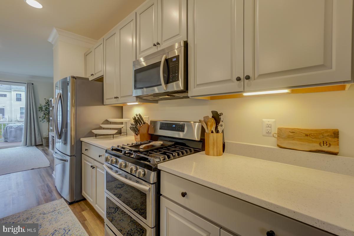 SIGNAL HILL - Residential