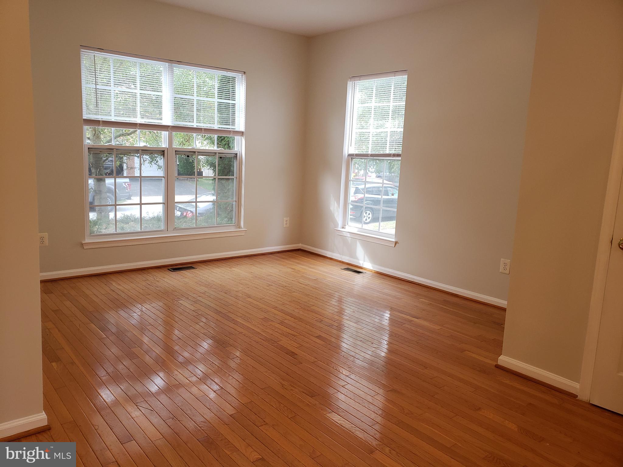 DAHLIA PARK OF WILDEWOOD - Residential