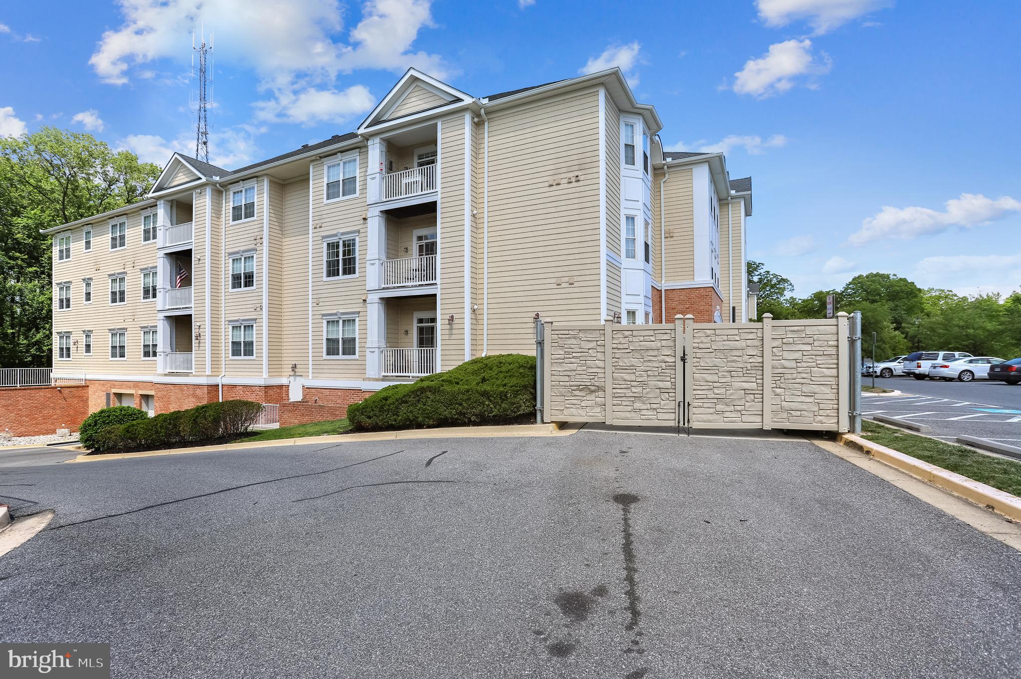 SEVERNA PARK GATEWAY VILLAGE - Residential