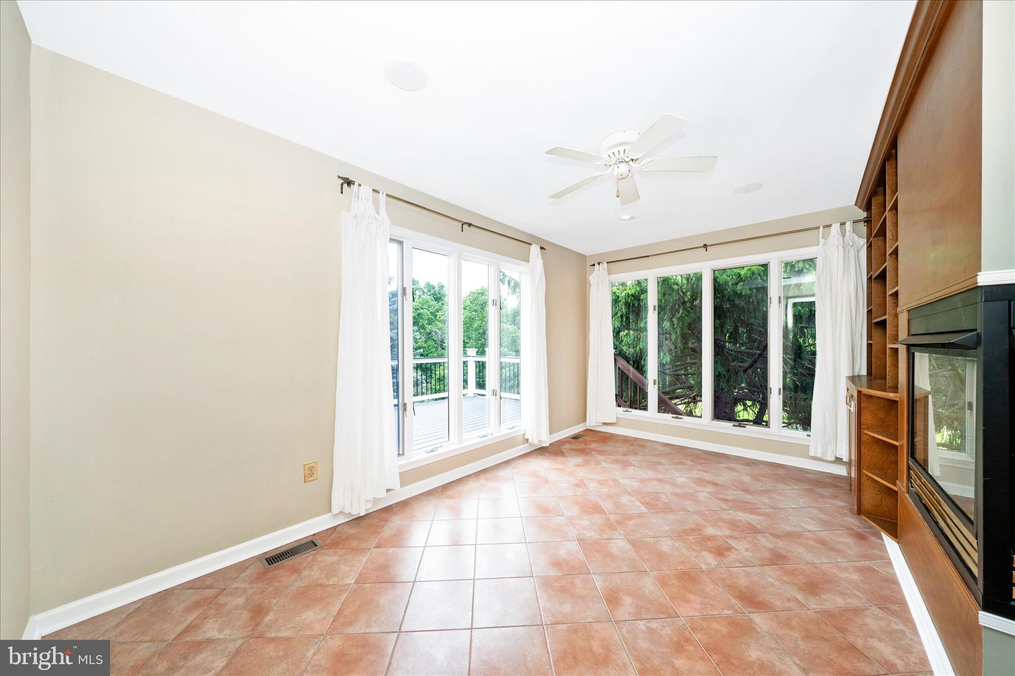 PRINCE KNOLL - Residential