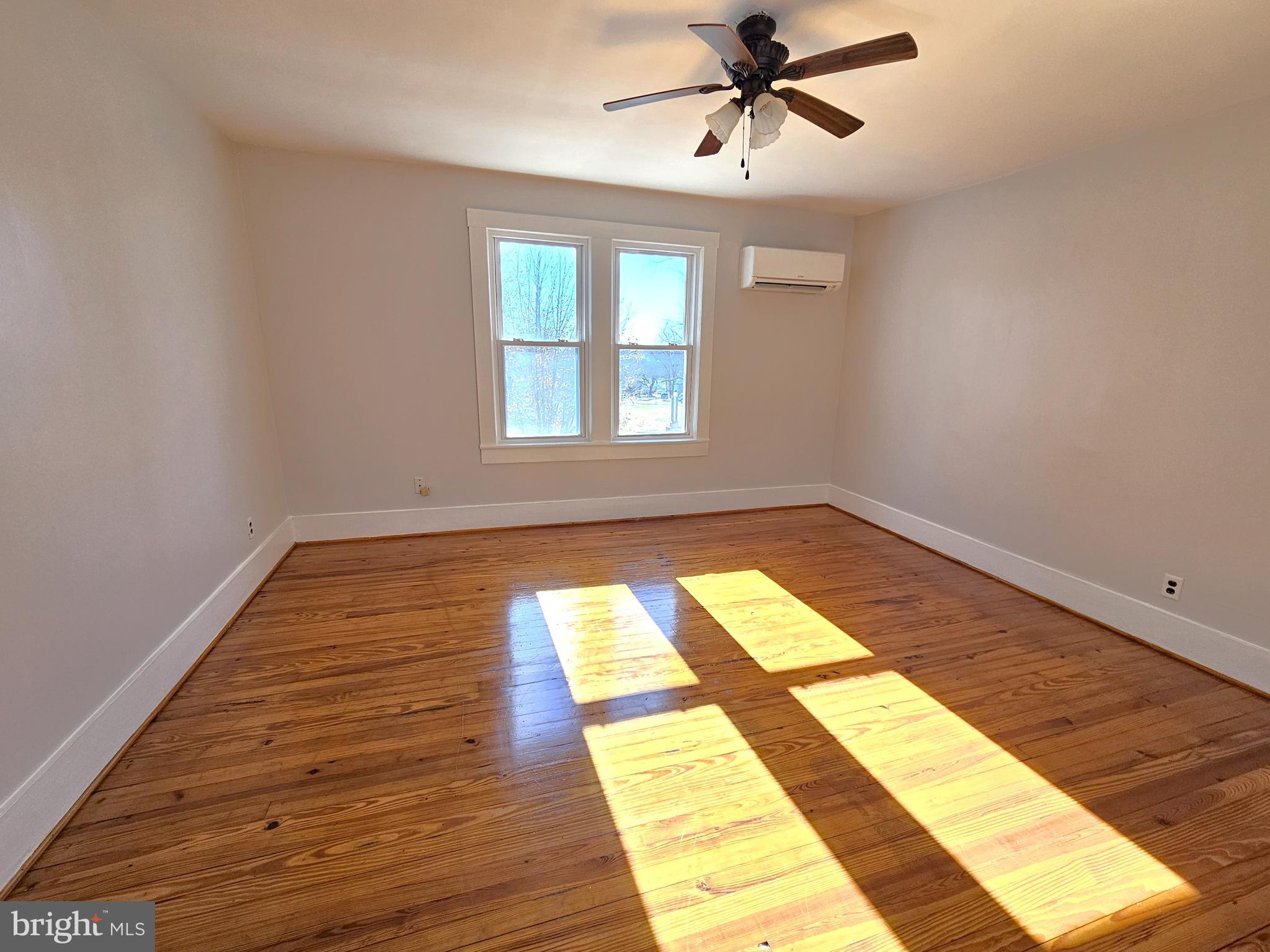 DILLWYN - Residential