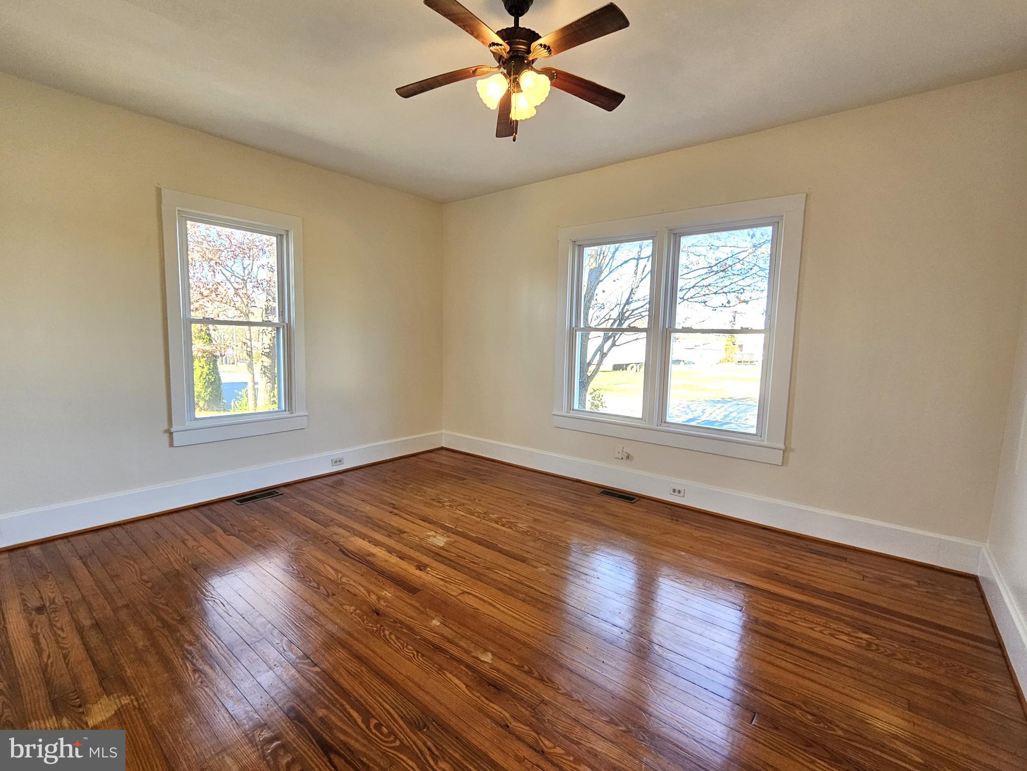 DILLWYN - Residential