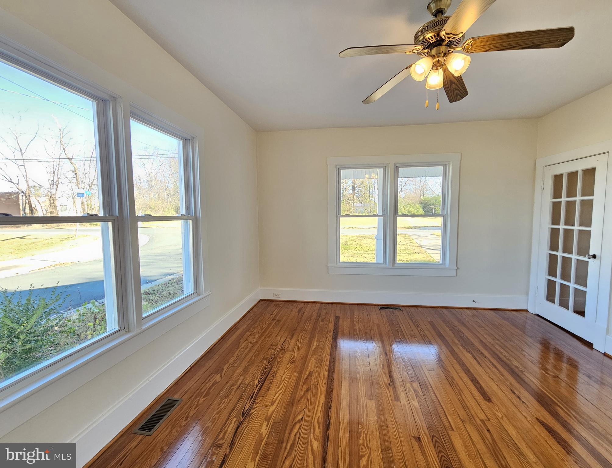 DILLWYN - Residential