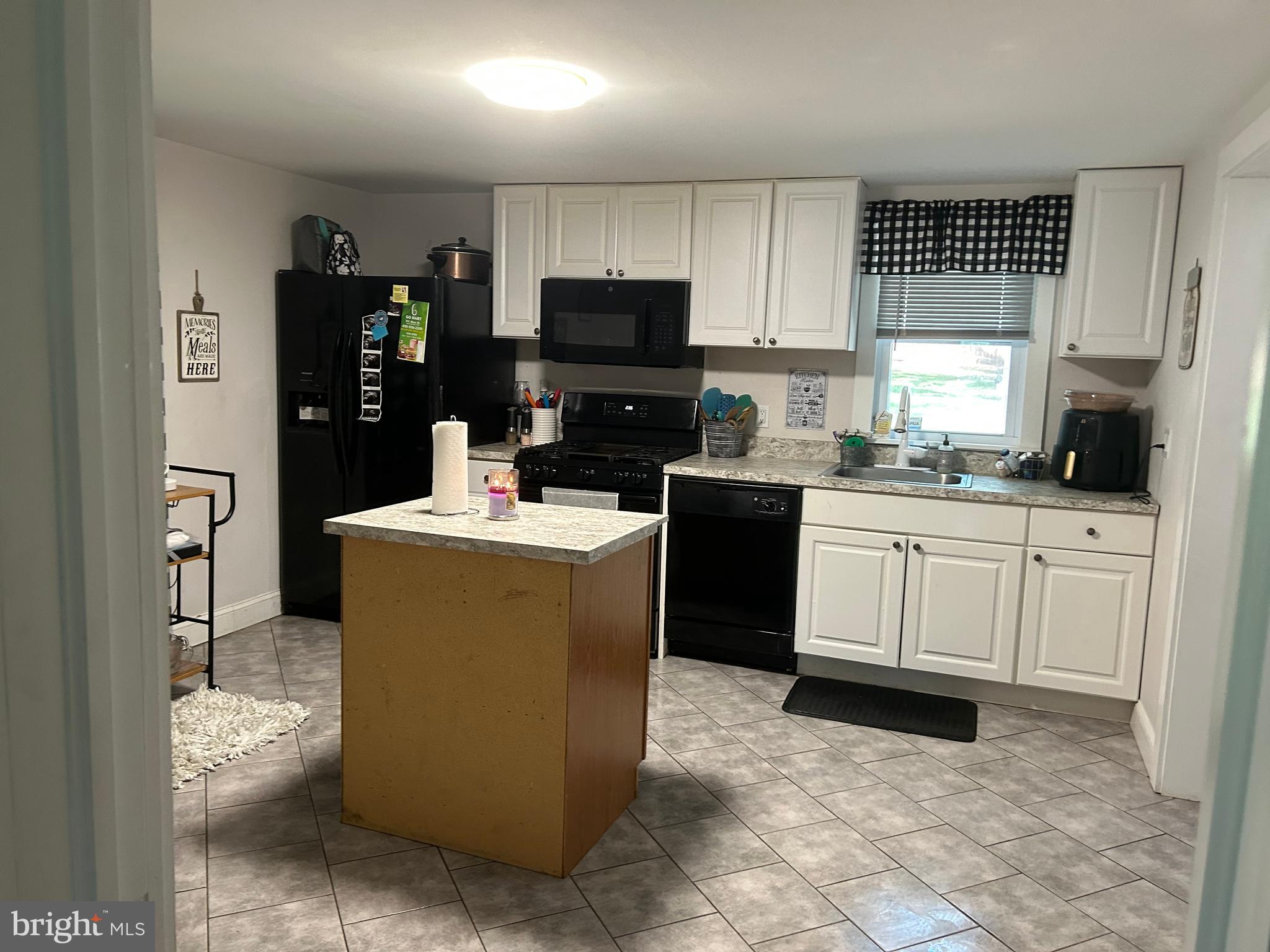 KENNEDYVILLE - Residential Lease