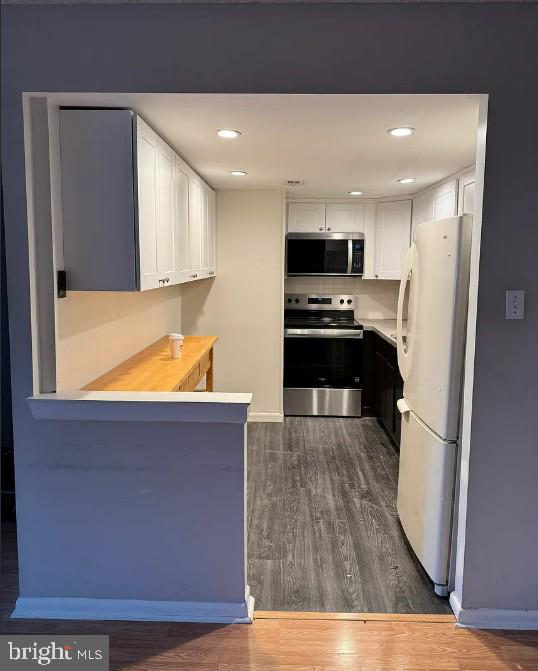 SUMMIT HOUSE - Residential Lease