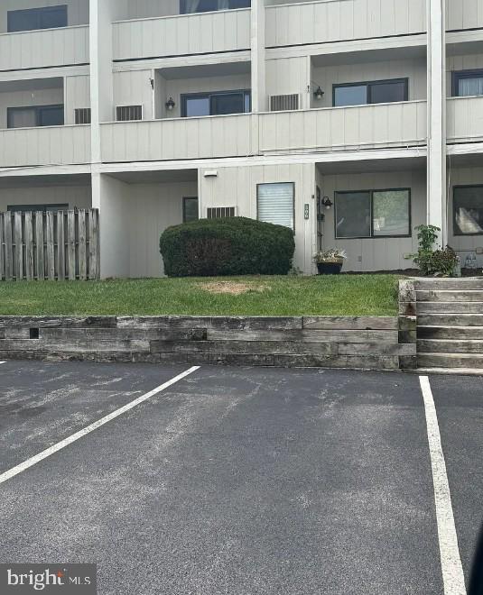 SUMMIT HOUSE - Residential Lease