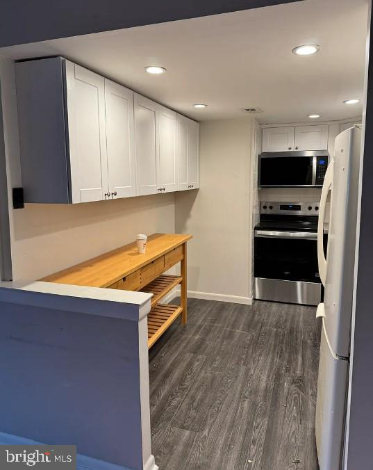 SUMMIT HOUSE - Residential Lease