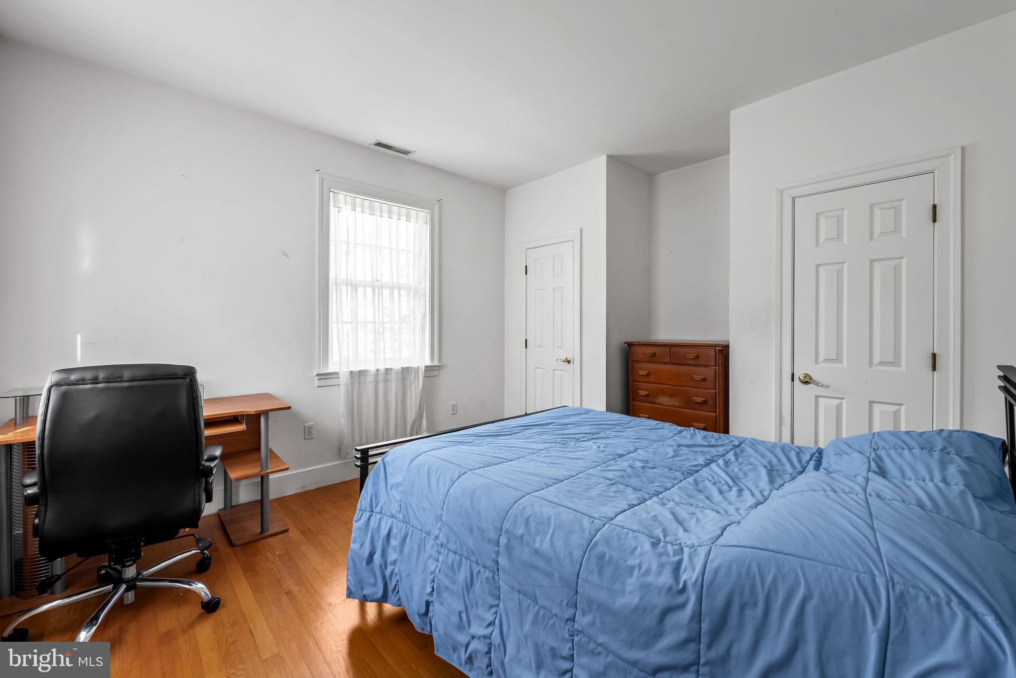 BRADFORDS REST - Residential