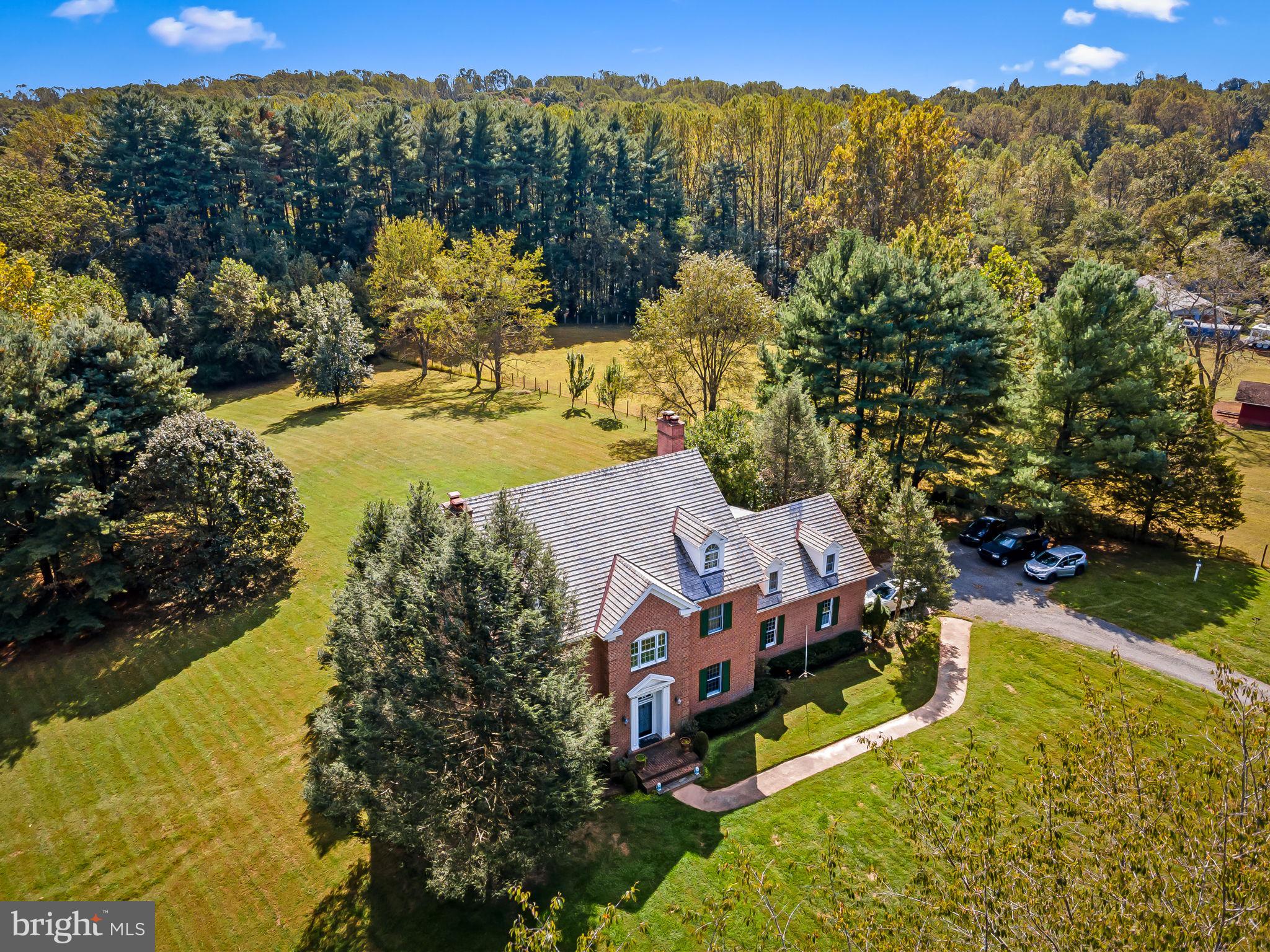 BRADFORDS REST - Residential