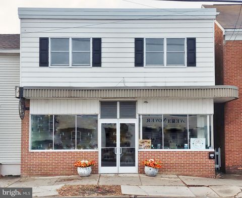 Photo of 512 Broadway, HANOVER, PA 17331 (MLS # PAYK2097388)