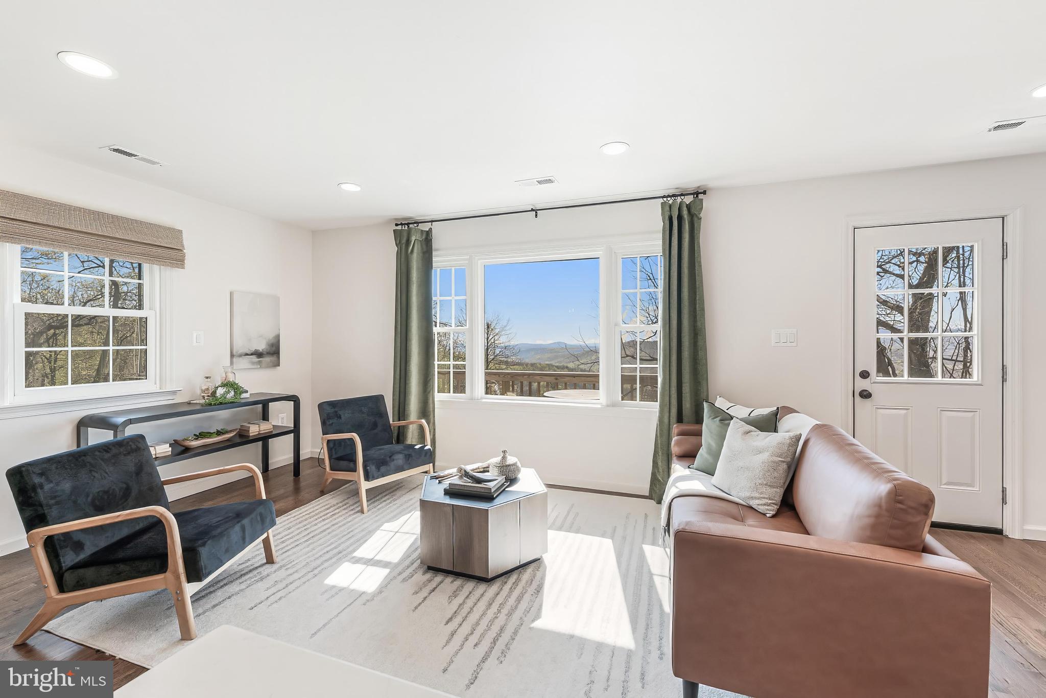 SKYLAND ESTATES - Residential