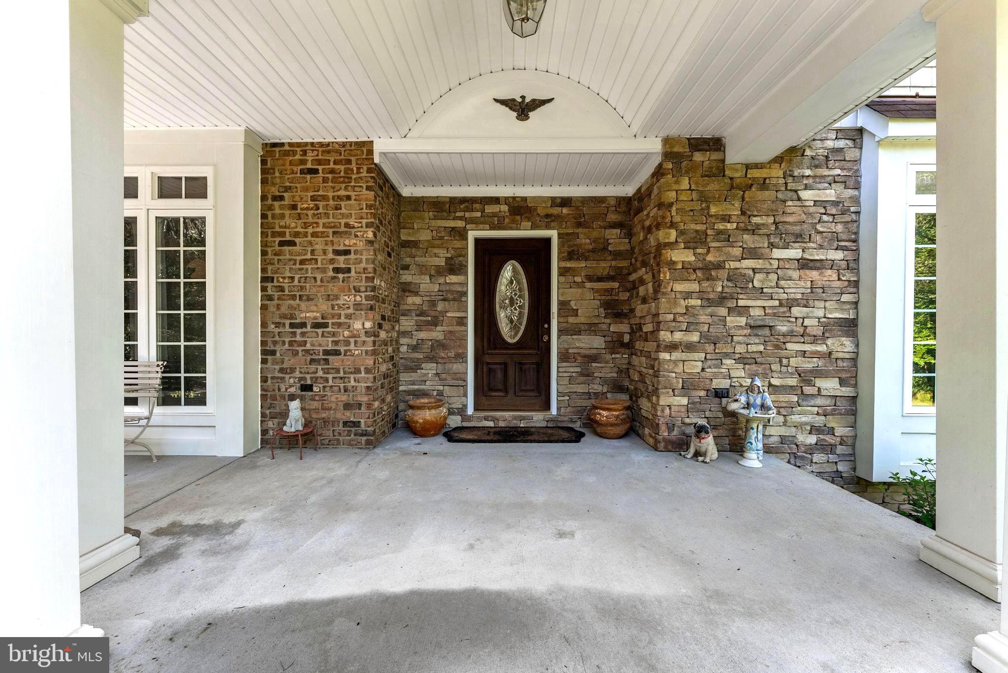 8811 EDGEWOOD FARM LANE