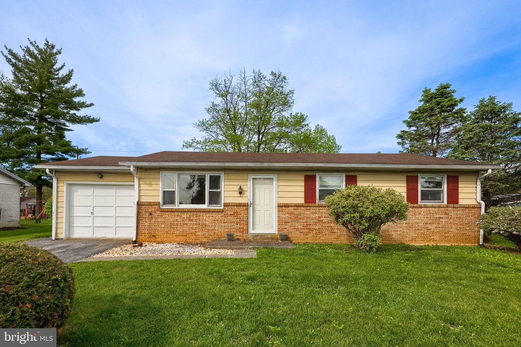 Photo of 188 N Hazel Street, MANHEIM, PA 17545 (MLS # PALA2088192)