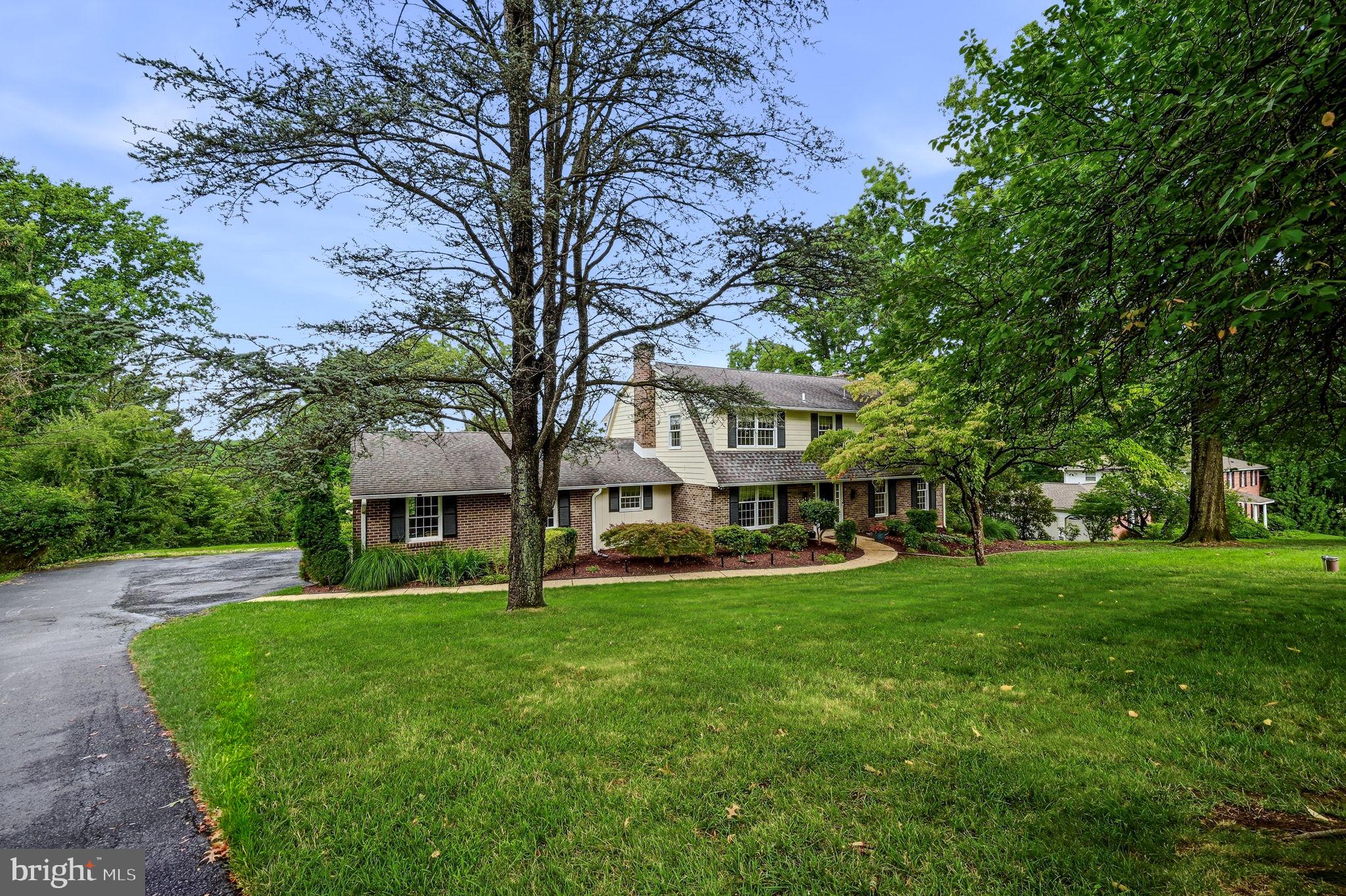 844 SUMMERSET DRIVE