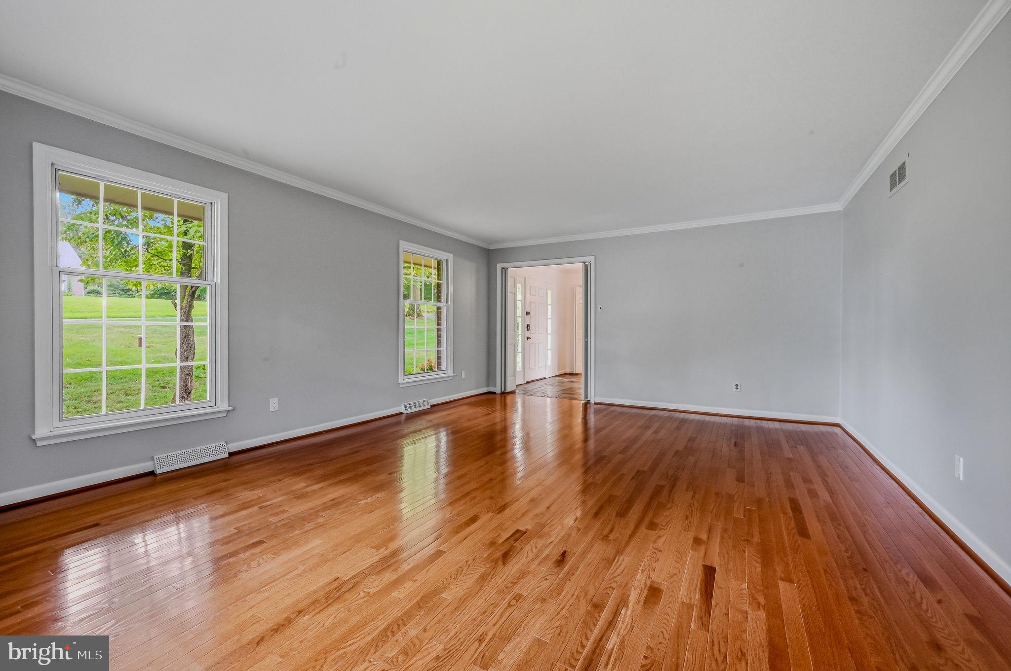 844 SUMMERSET DRIVE