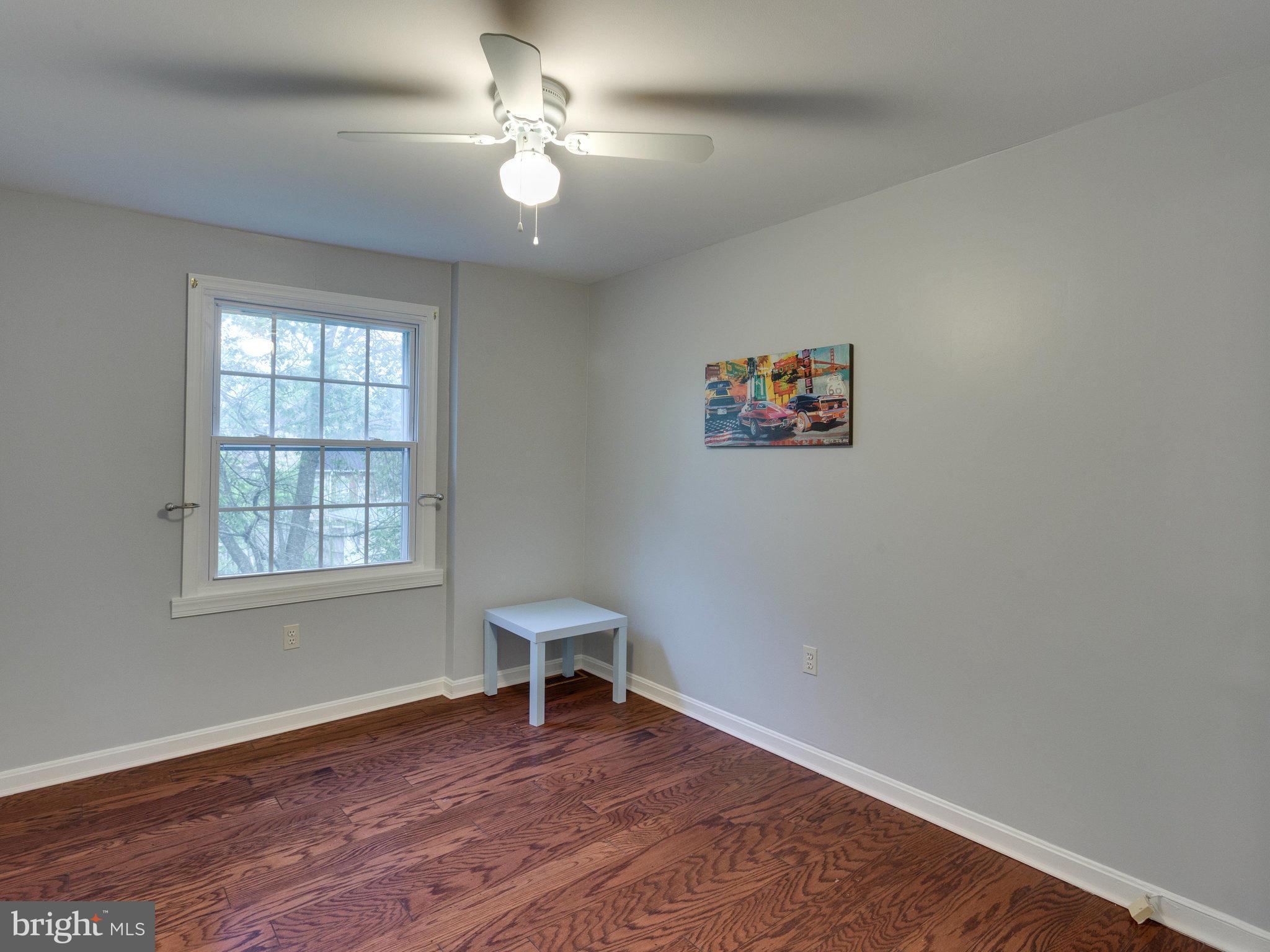 PINEWOOD LAKE - Residential