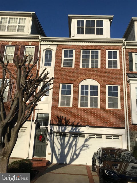 Townhouse For Rent - 14638 Briarley Place<br/> UPPER MARLBORO, MD 20774