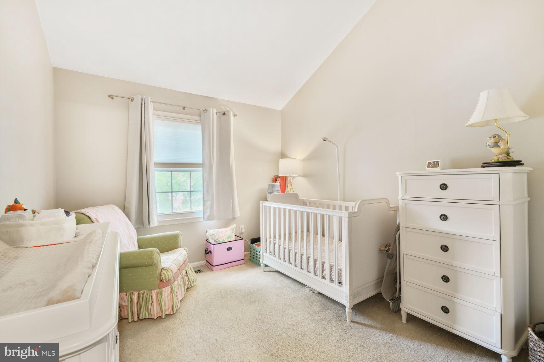 STAFFORD SQUARE - Residential