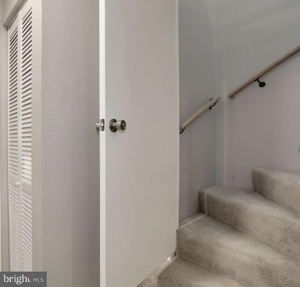 STAFFORD SQUARE - Residential