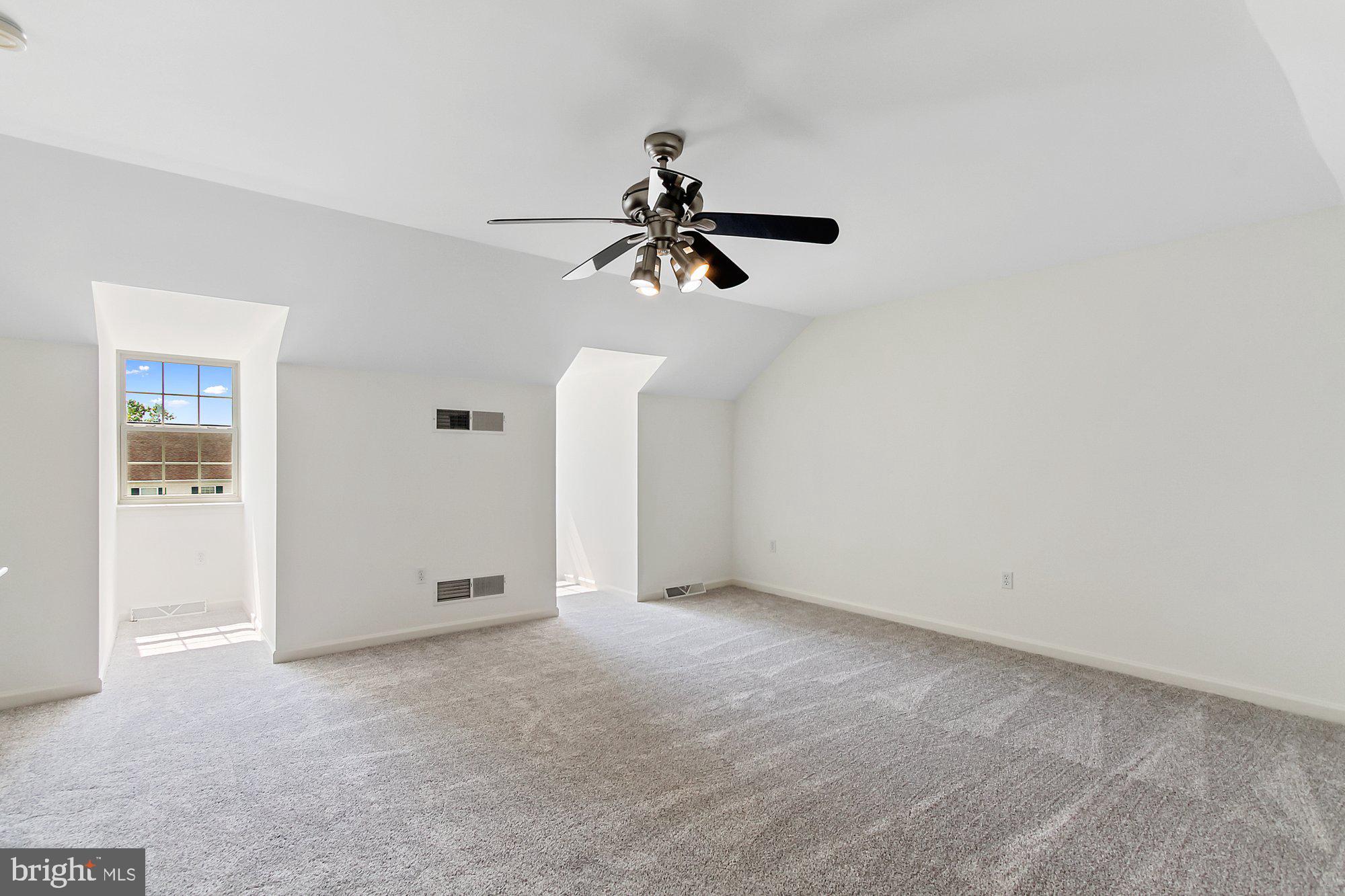 QUAIL HOLLOW - Residential