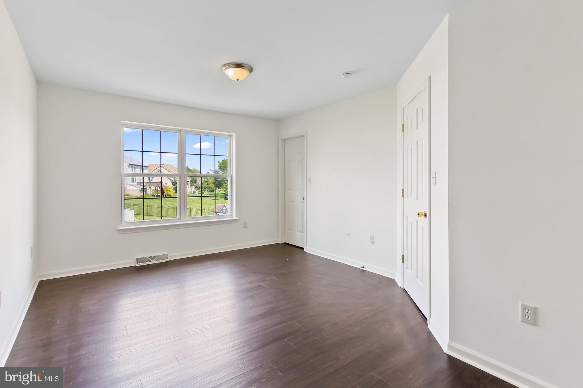 QUAIL HOLLOW - Residential