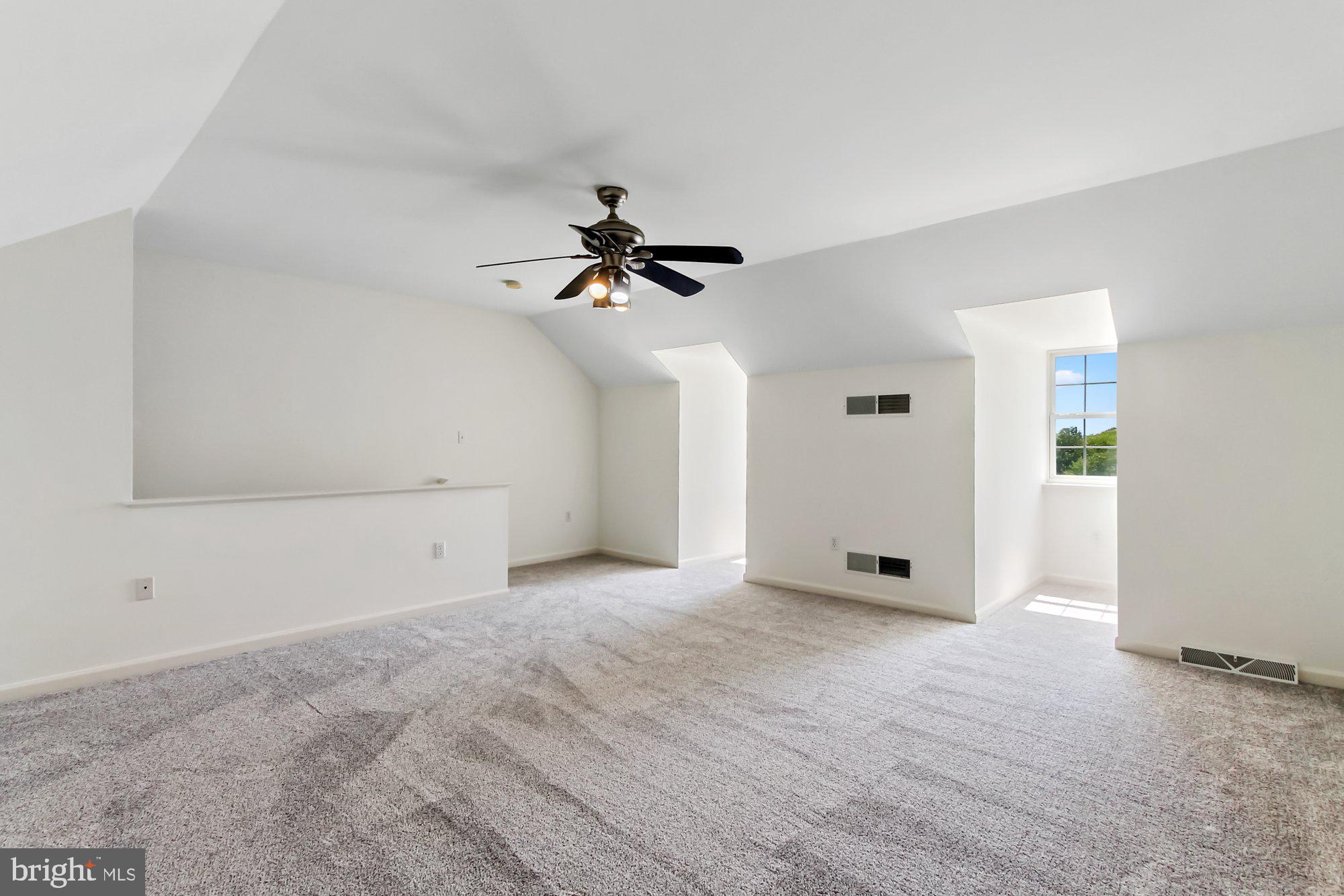 QUAIL HOLLOW - Residential