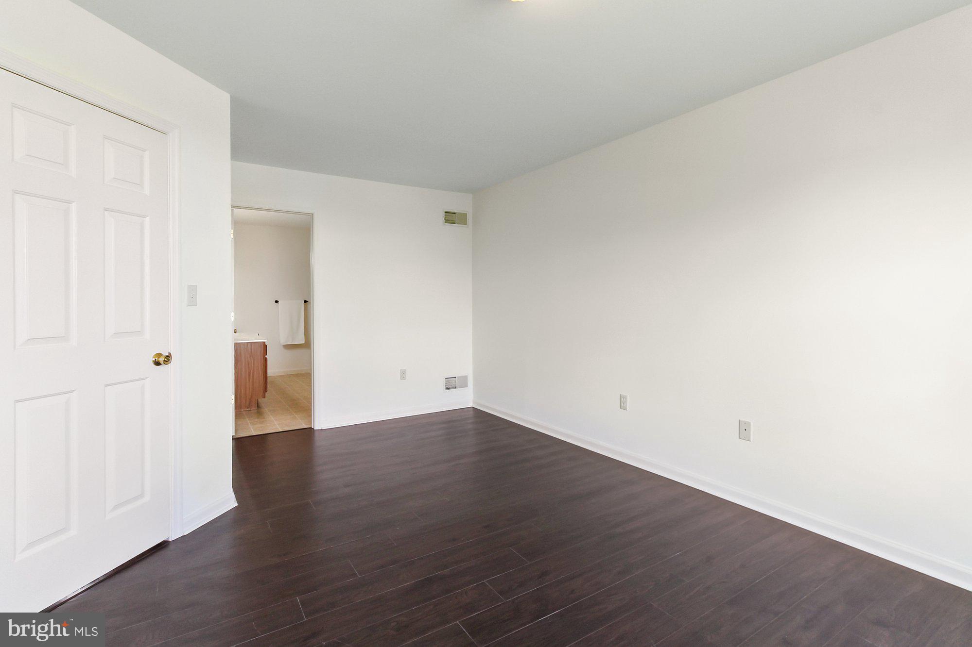 QUAIL HOLLOW - Residential