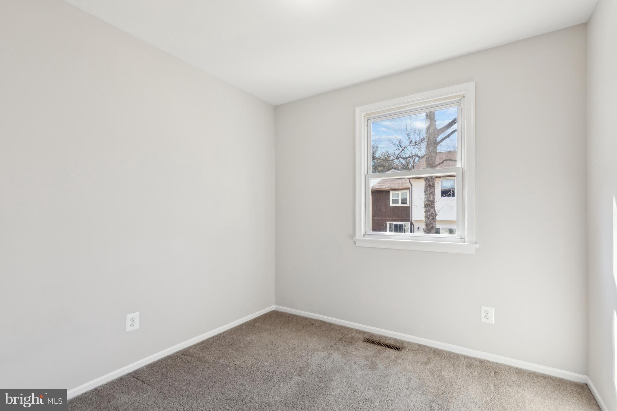 OAKWOOD VILLAGE CONDO - Residential