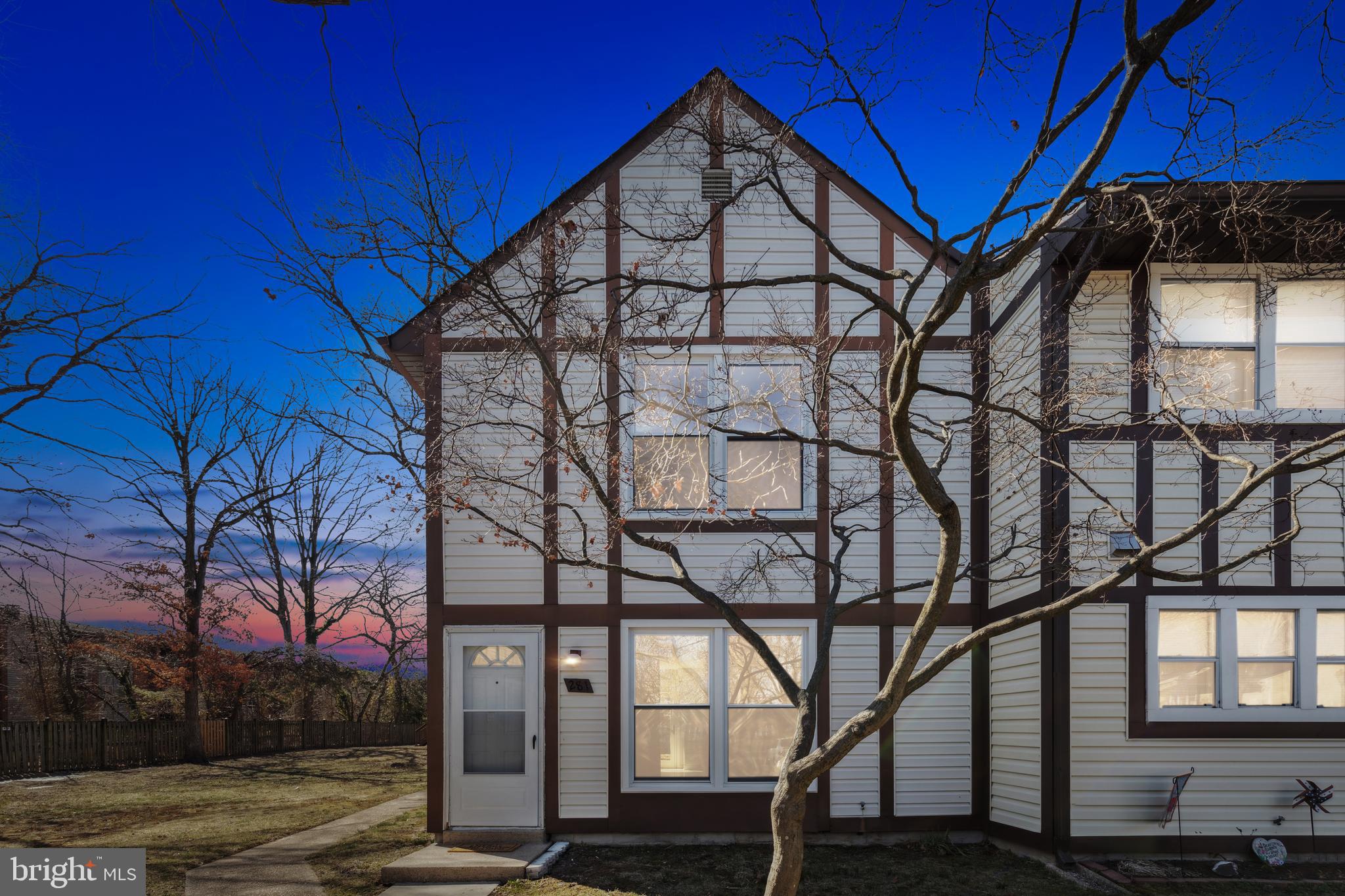 OAKWOOD VILLAGE CONDO - Residential