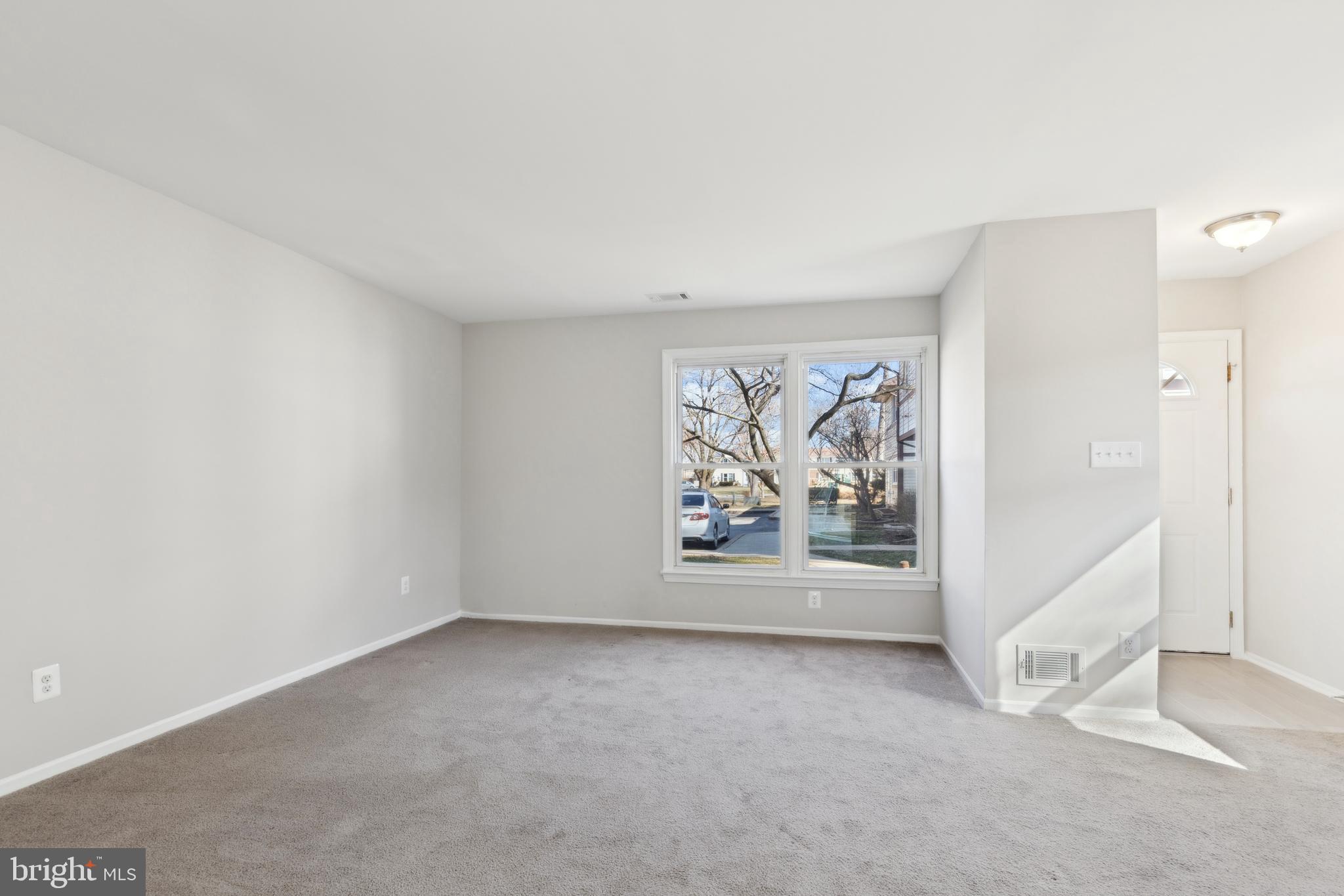 OAKWOOD VILLAGE CONDO - Residential