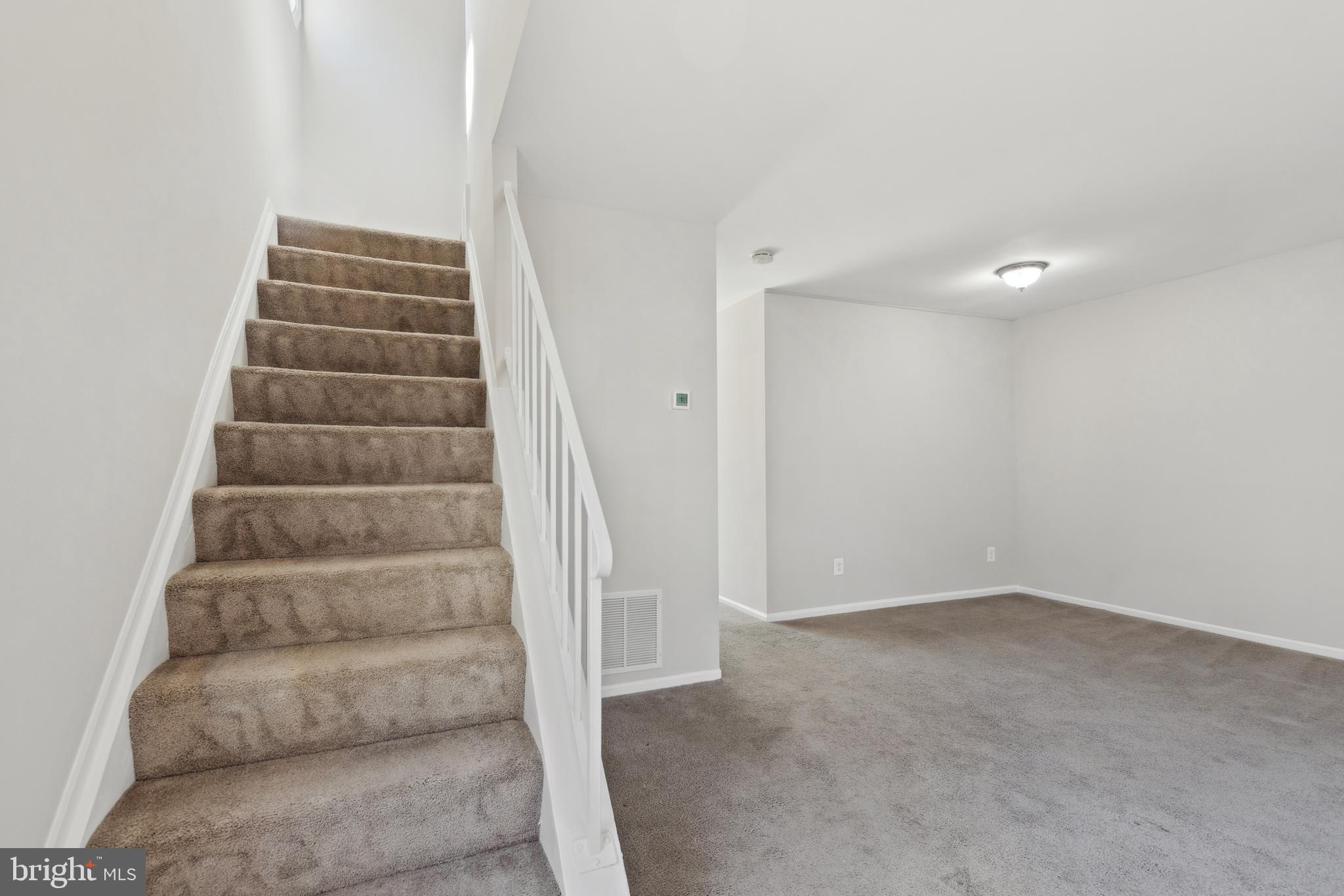 OAKWOOD VILLAGE CONDO - Residential