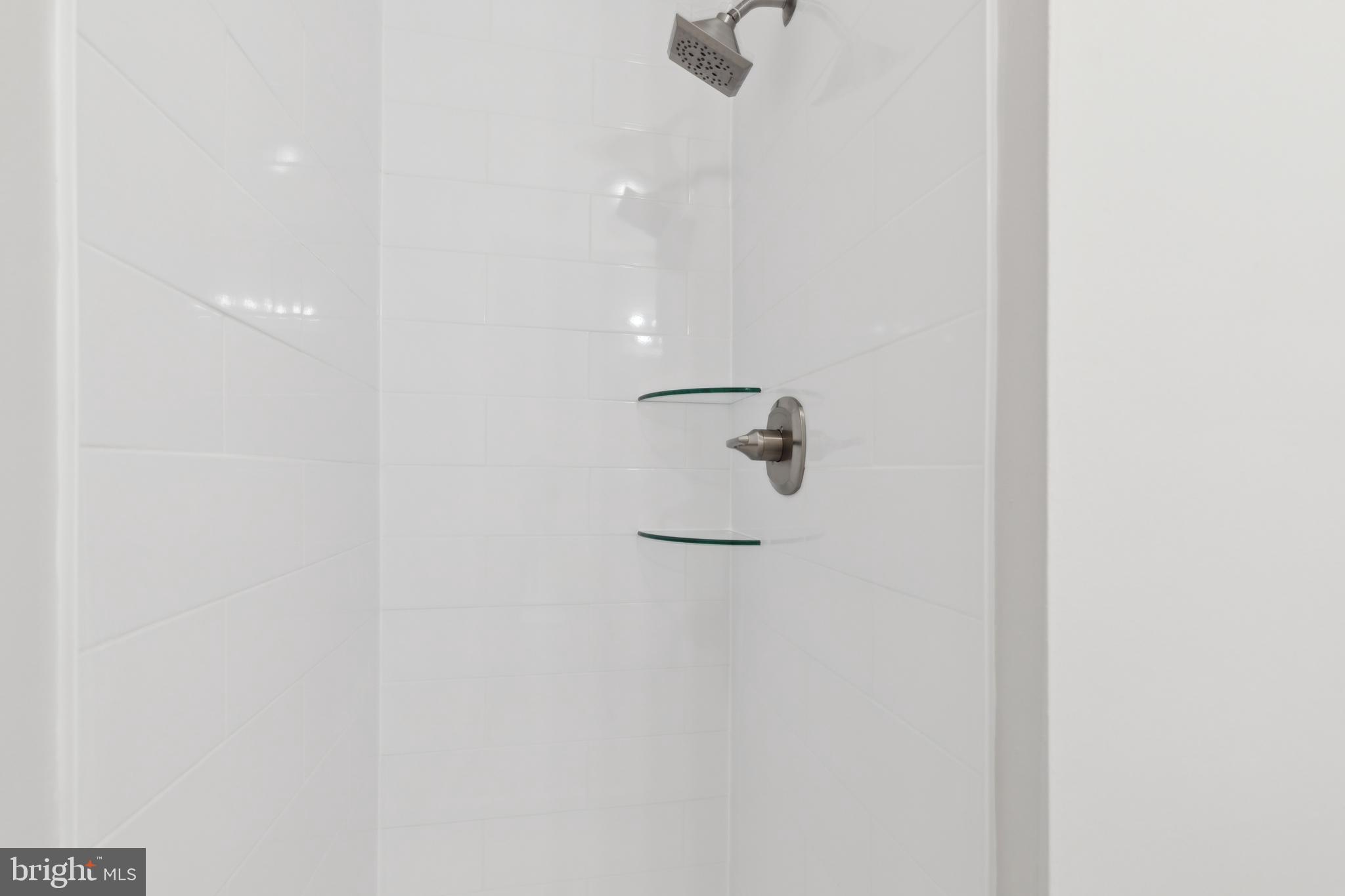 OAKWOOD VILLAGE CONDO - Residential