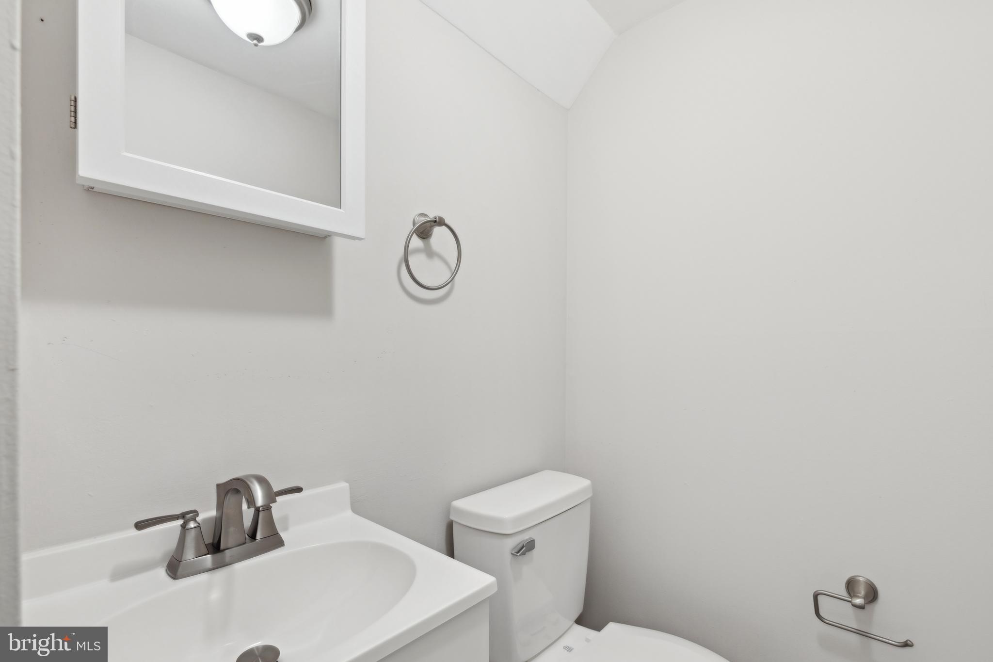 OAKWOOD VILLAGE CONDO - Residential