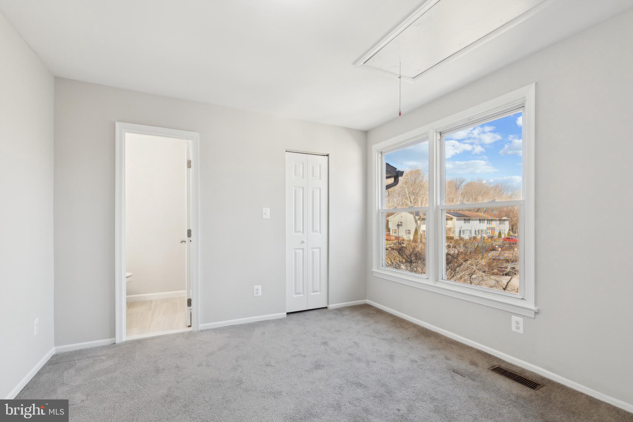 OAKWOOD VILLAGE CONDO - Residential