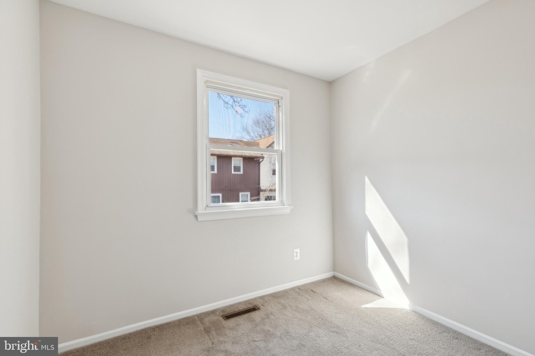 OAKWOOD VILLAGE CONDO - Residential