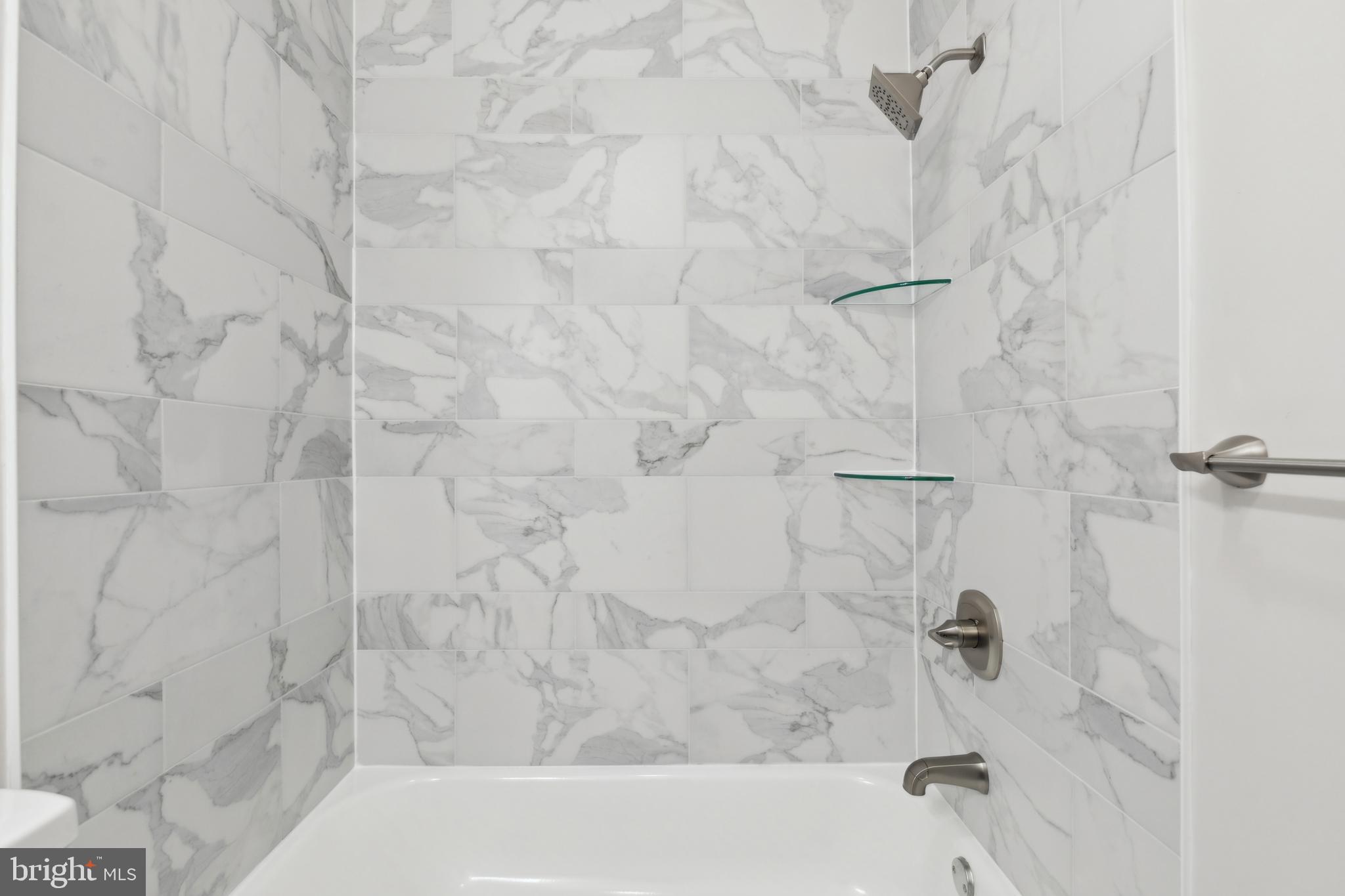 OAKWOOD VILLAGE CONDO - Residential