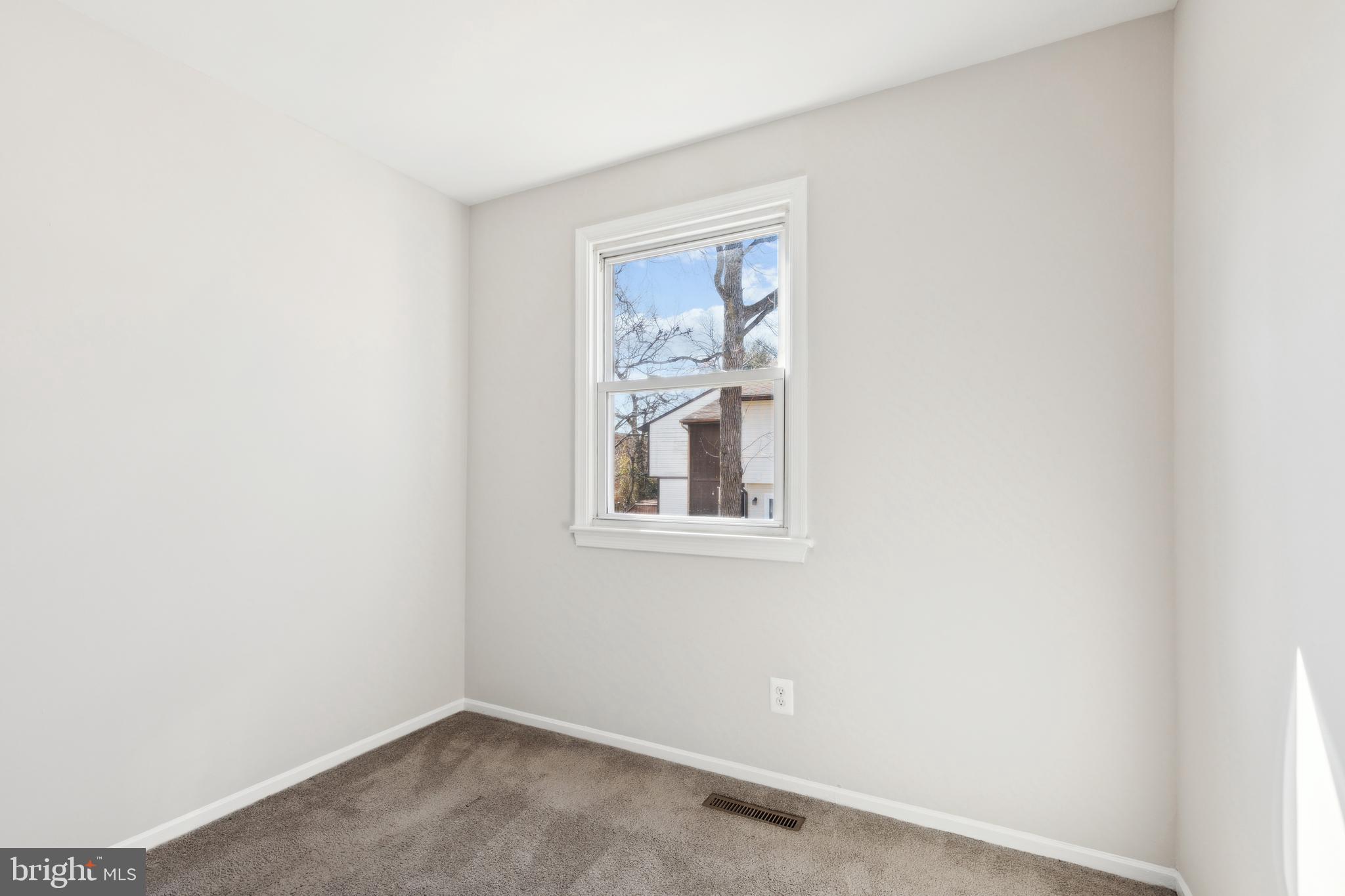 OAKWOOD VILLAGE CONDO - Residential