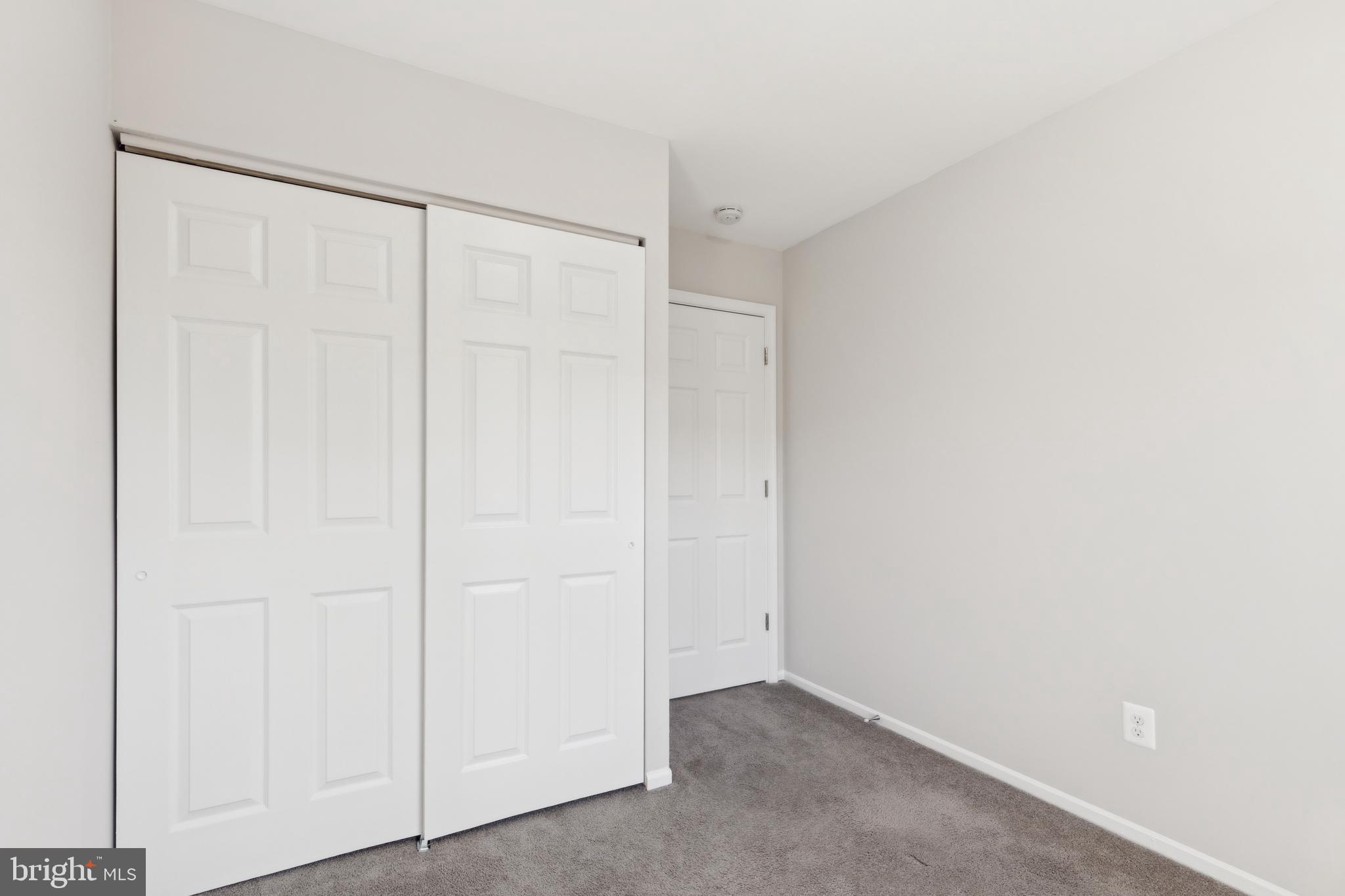 OAKWOOD VILLAGE CONDO - Residential