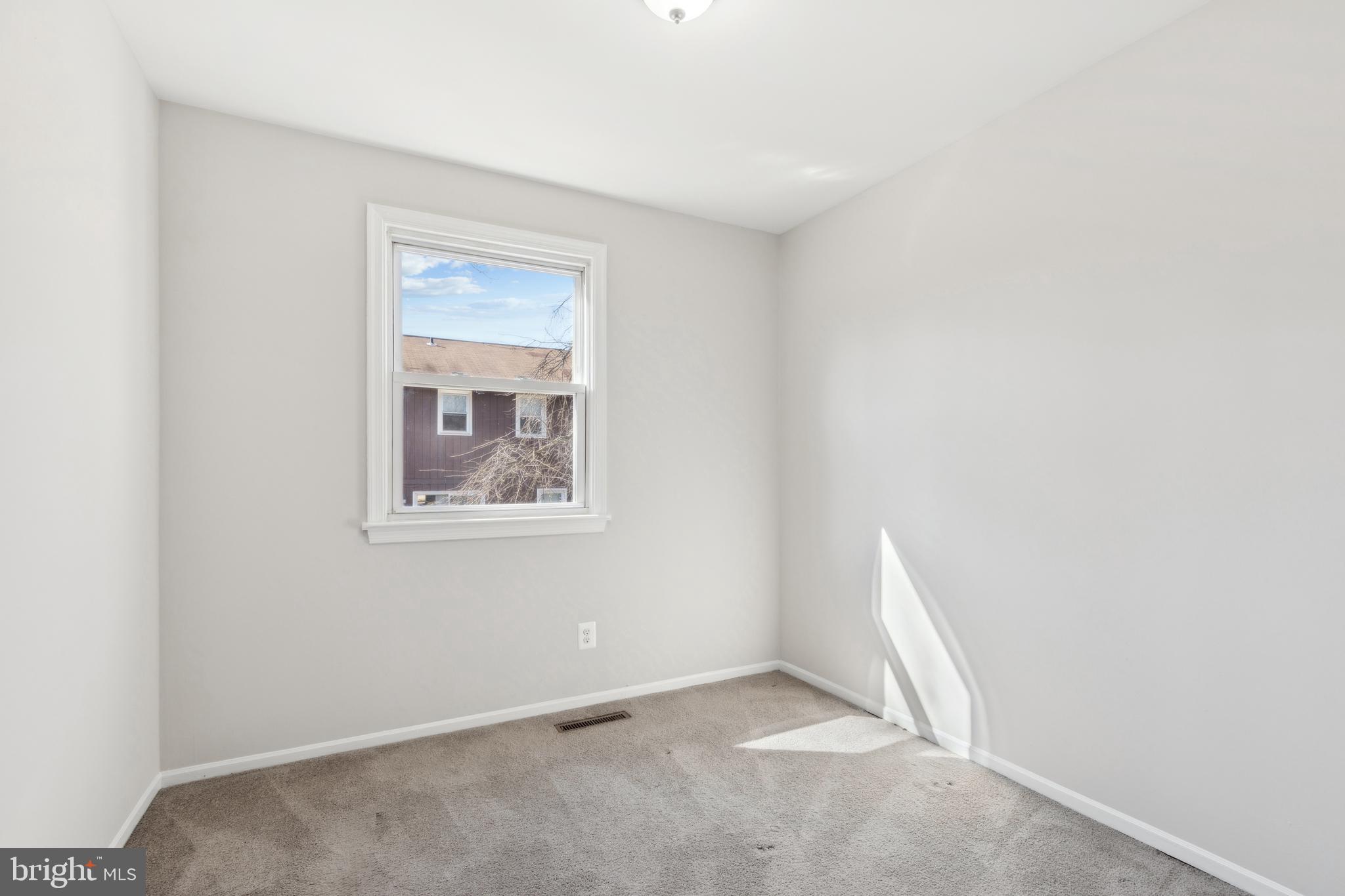 OAKWOOD VILLAGE CONDO - Residential