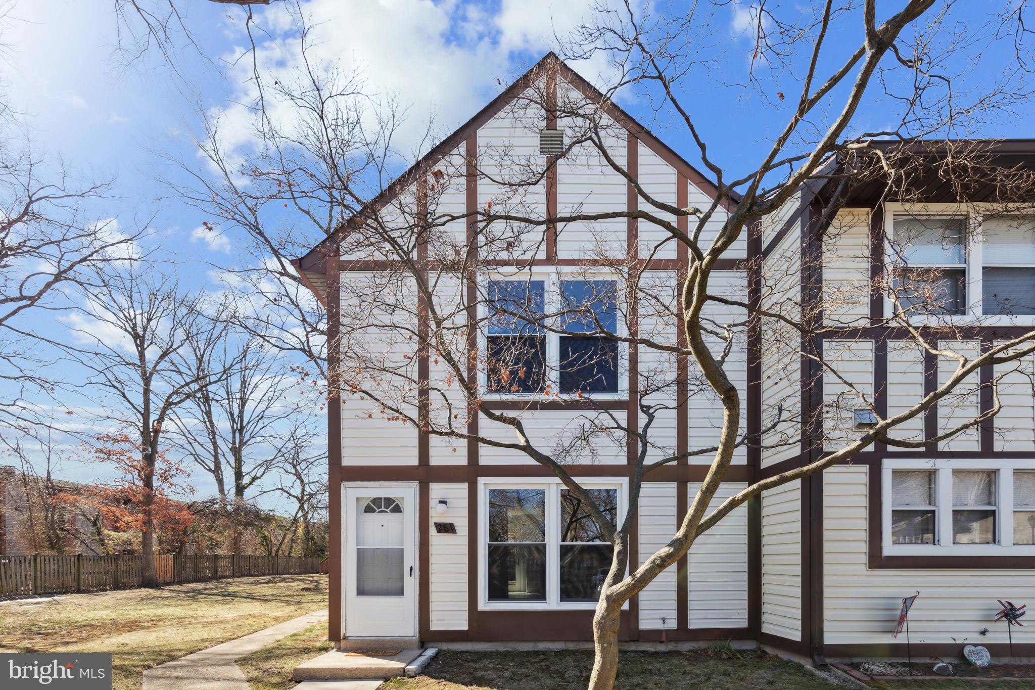 OAKWOOD VILLAGE CONDO - Residential