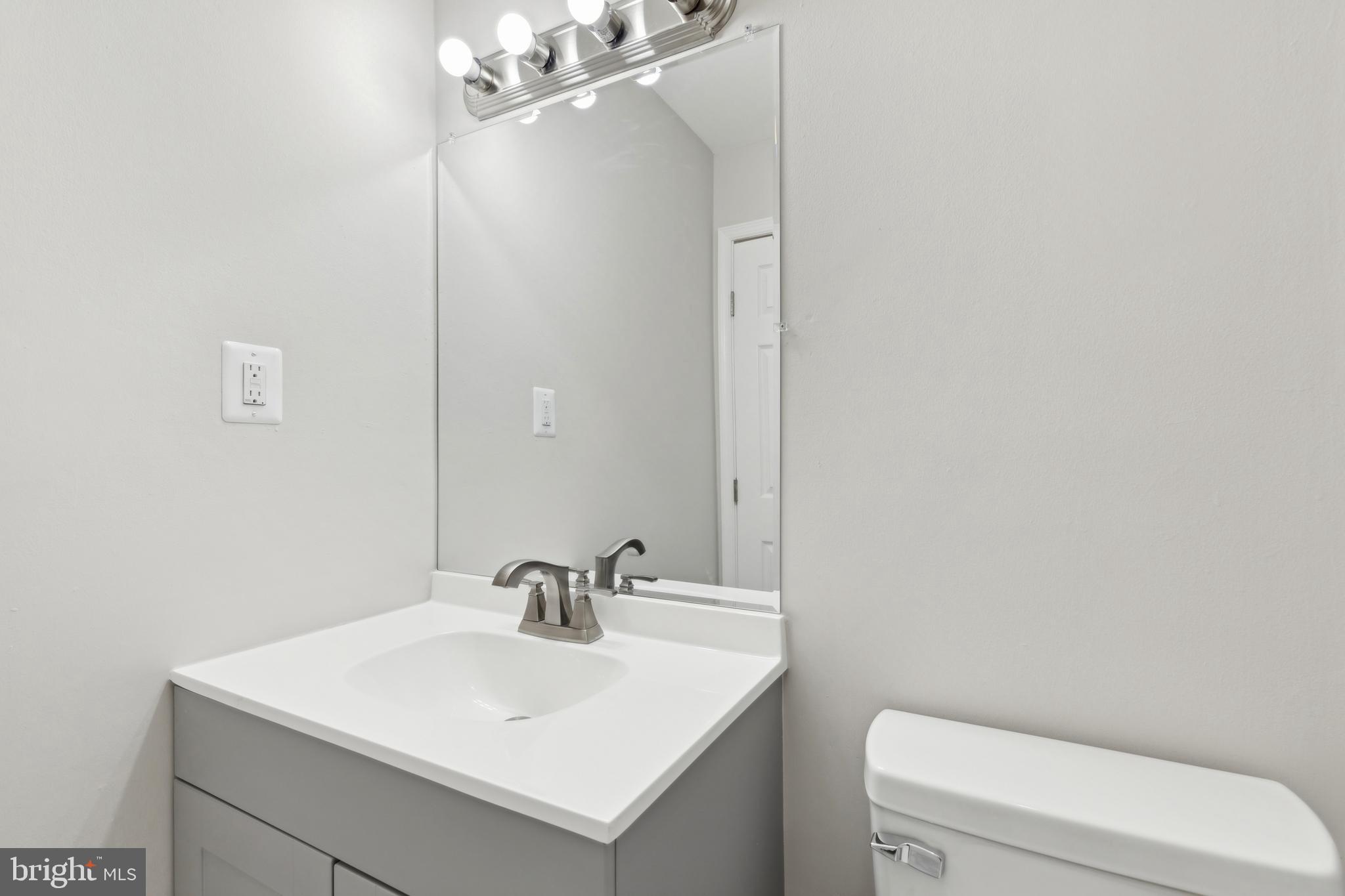 OAKWOOD VILLAGE CONDO - Residential