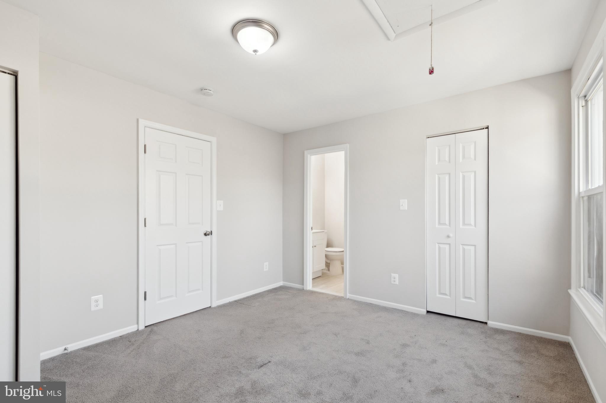 OAKWOOD VILLAGE CONDO - Residential