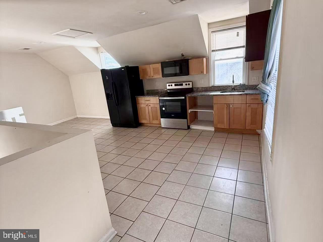 LAUREL - Residential Lease