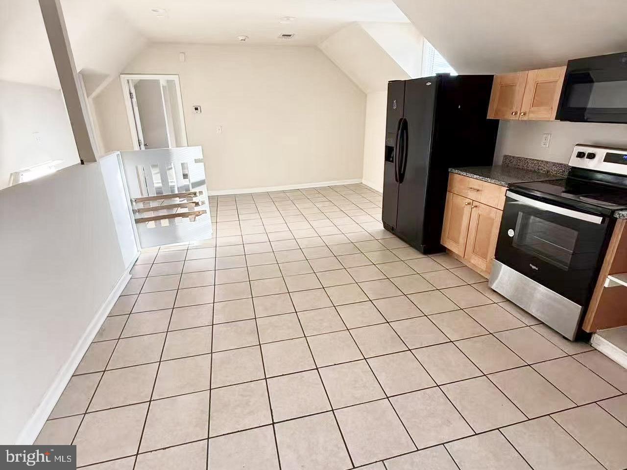 LAUREL - Residential Lease