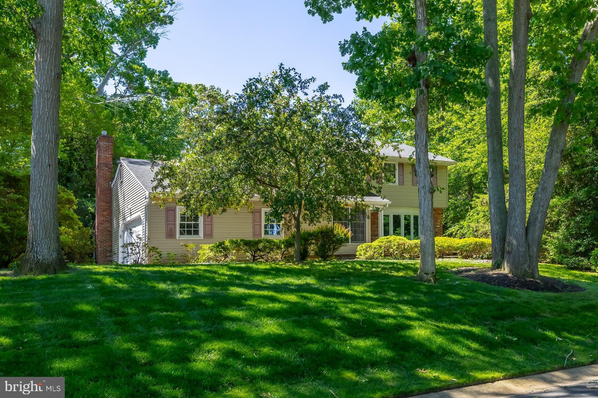 73 COLONIAL TERR