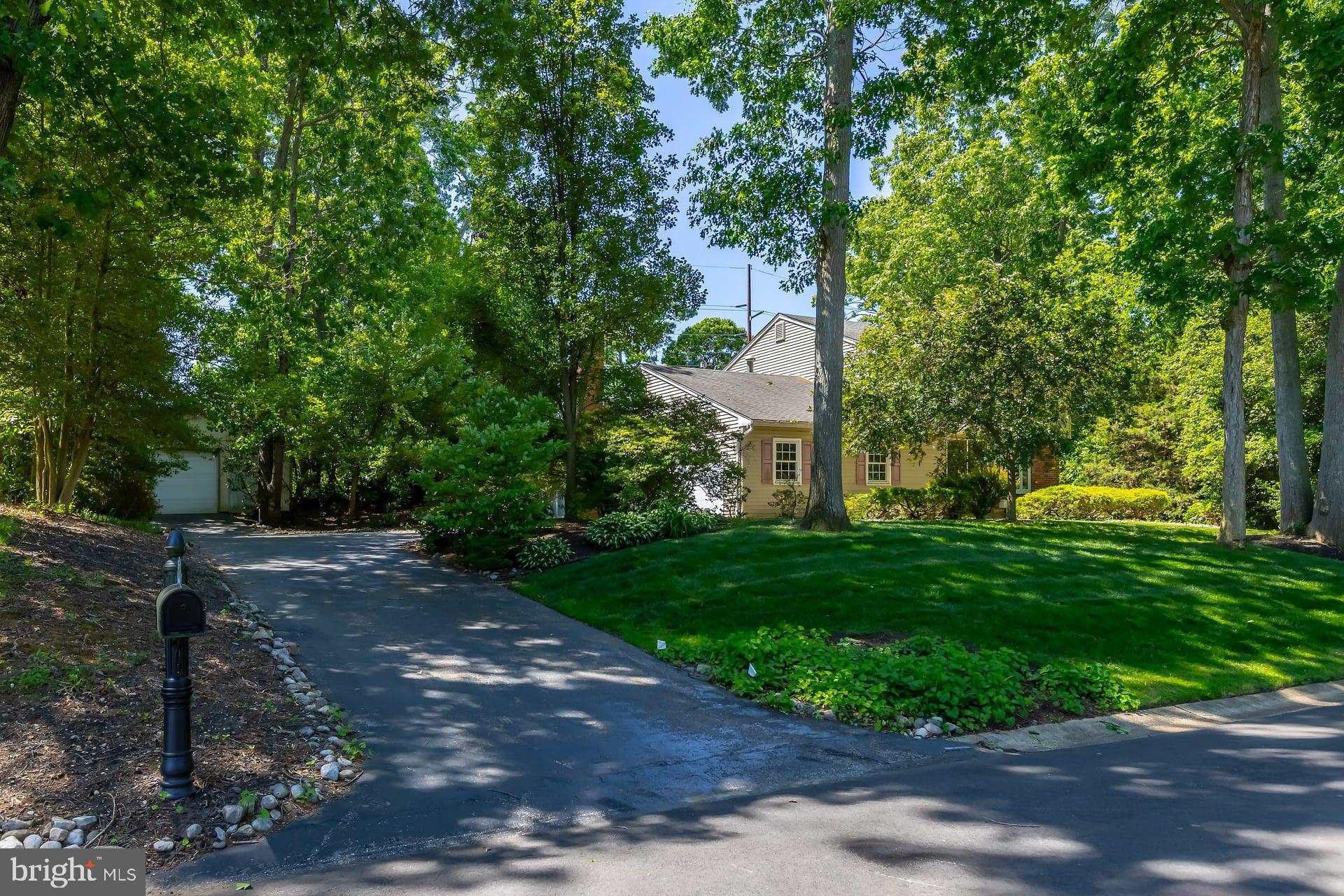 73 COLONIAL TERR