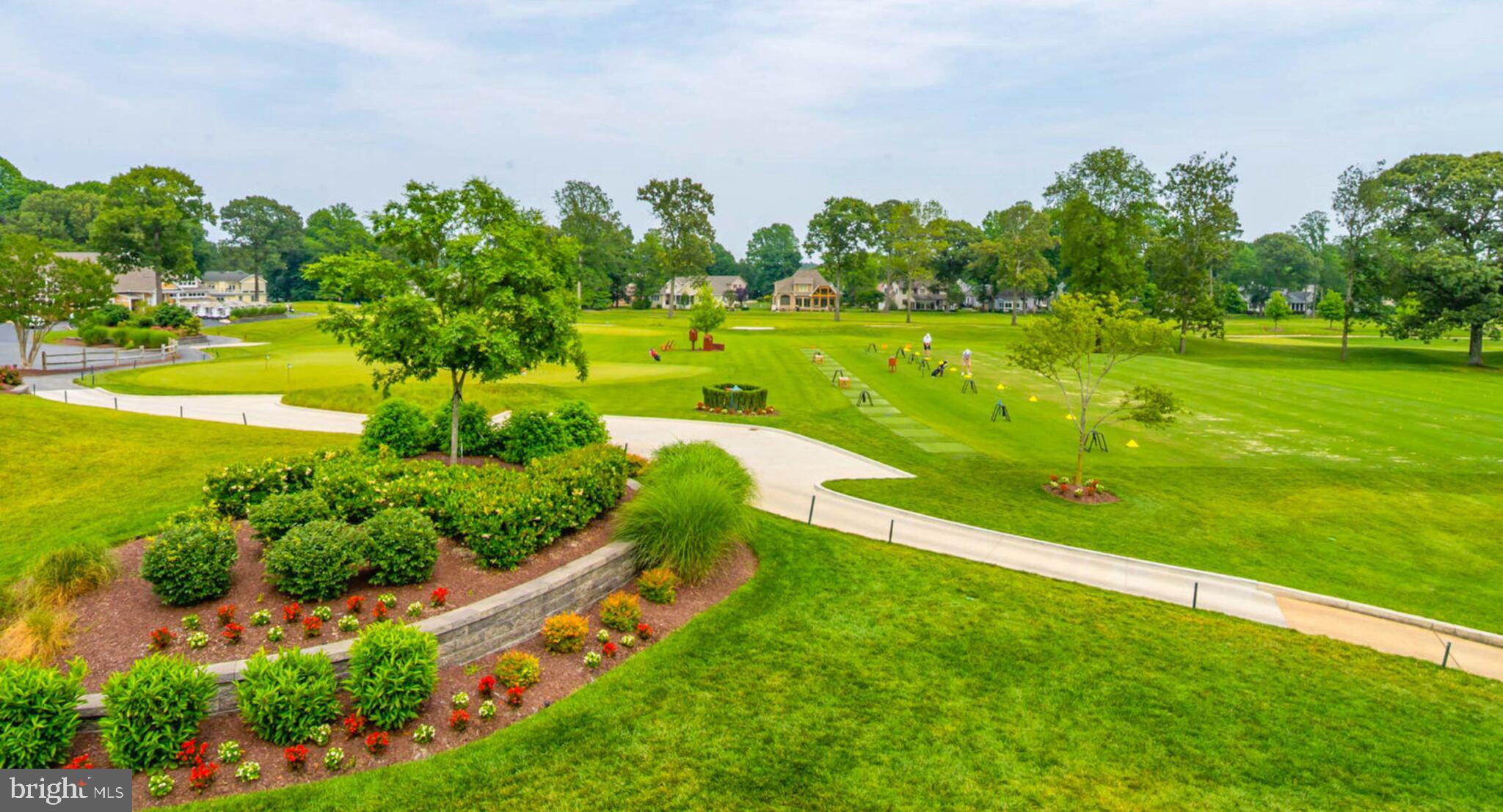 FAIRWAY VILLAS - Residential